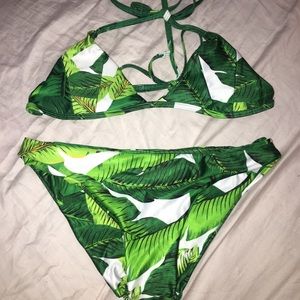 Leaf print bikini